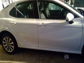 2018 TOYOTA CAMRY, WHITE, LE, 2.5L, AT,  Z24927